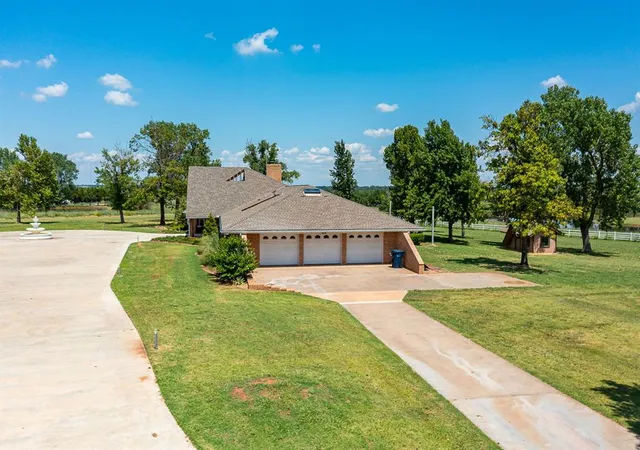 Photo 3 of Single family home for sale at 1401 E Hefner, Oklahoma City, OK 73131 | MLS# 1223805 | Listing updated on 2026-08-03