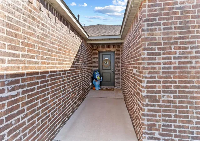 3rd image of 1223 Land Run Wy, El Reno, OK 73036 | MLS# 1223808