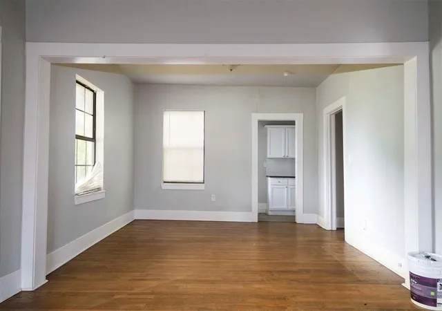 Listing Photo 4 - Condo for sale in building located at 1200 NE 19th St, Oklahoma City, OK 73111