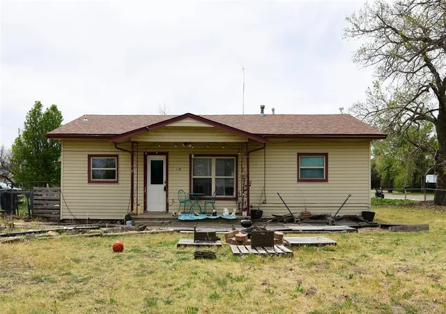 Homes for sale in Fargo, OK | 121 W 3rd St, Fargo, OK 73840 | MLS# 1223843