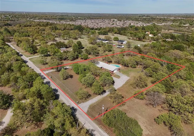 Homes for sale in Harrah, OK | 1172 Woodcrest Dr, Harrah, OK 73045 | MLS# 1223882