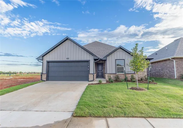 Photo 2 of Single family home for sale at 2208 Nw 170th Street, Edmond, OK 73012 | MLS# 1223992 | Listing updated on 2026-10-20