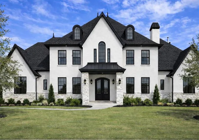 Photo 1 of Single family home for sale at 533 Oak Summit Rd, Edmond, OK 73025 | MLS# 1224056 | Listing updated on 2026-07-22