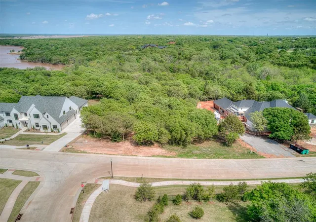 Homes for sale in Edmond, OK | 14008 Shoreline Blvd, Edmond, OK 73013 | MLS# 1224069