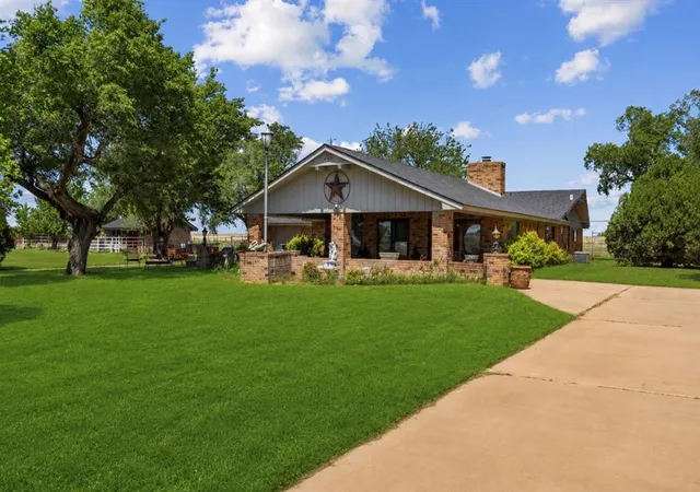 Homes for sale in Foss, OK | 21749 E 1150 Rd, Foss, OK 73647 | MLS# 1224106