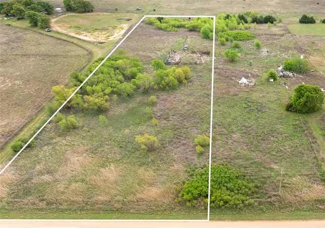Homes for sale in Crescent, OK | 0000 N Meridian Ave, Crescent, OK 73028 | MLS# 1224143