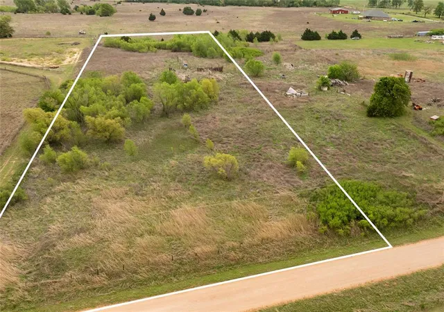 Homes for sale in Crescent, OK | 0000 N Meridian Ave, Crescent, OK 73028 | MLS# 1224143