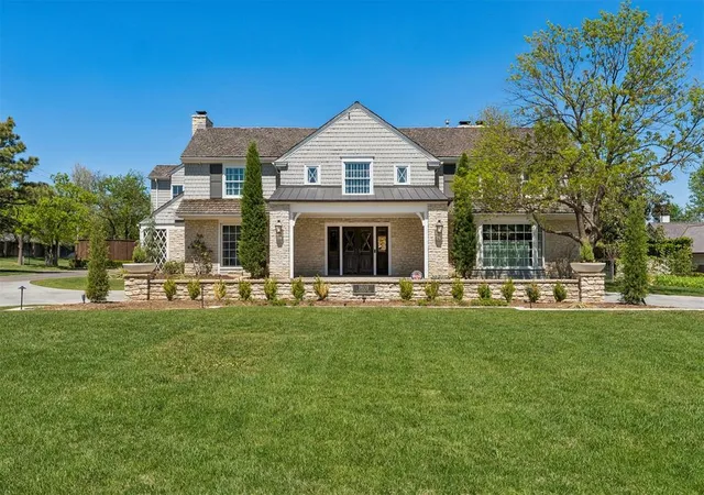 Homes for sale in Nichols Hills, OK | 1609 Elmhurst Ave, Nichols Hills, OK 73120 | MLS# 1224166