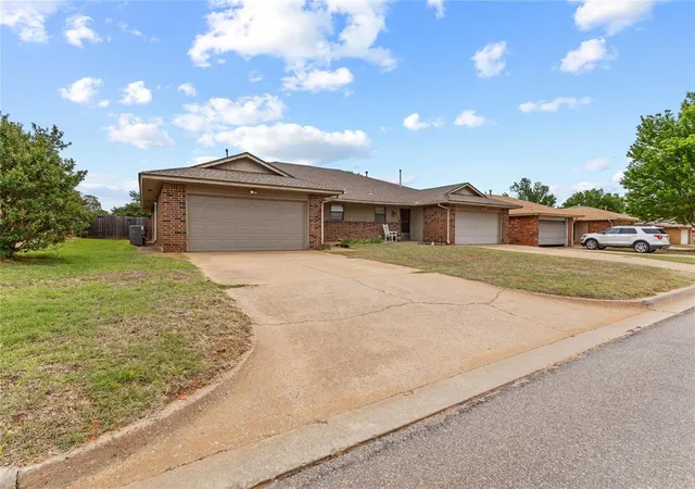Homes for sale in Weatherford, OK | 920 N Elm St, Weatherford, OK 73096 | MLS# 1224219