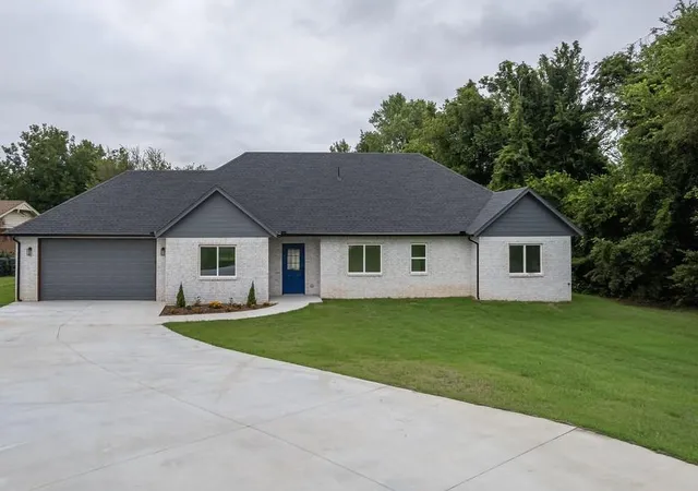 1st image of 9717 Ne 10th St, Oklahoma City, OK 73130 | MLS# 1224256