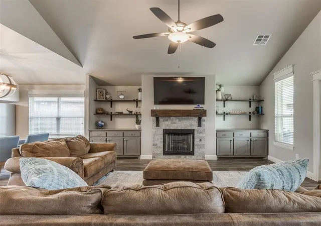 4th image of 8216 Nw 152Nd Ter, Edmond, OK 73013 | MLS# 1224258