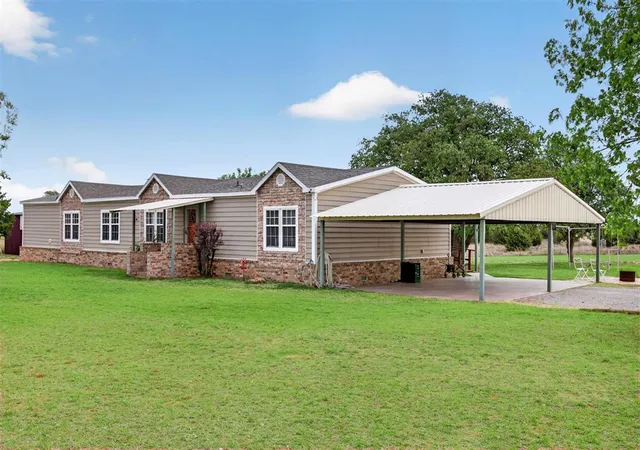 Homes for sale in Sayre, OK | 12322 Us Hwy 283 Hwy, Sayre, OK 73662 | MLS# 1224259