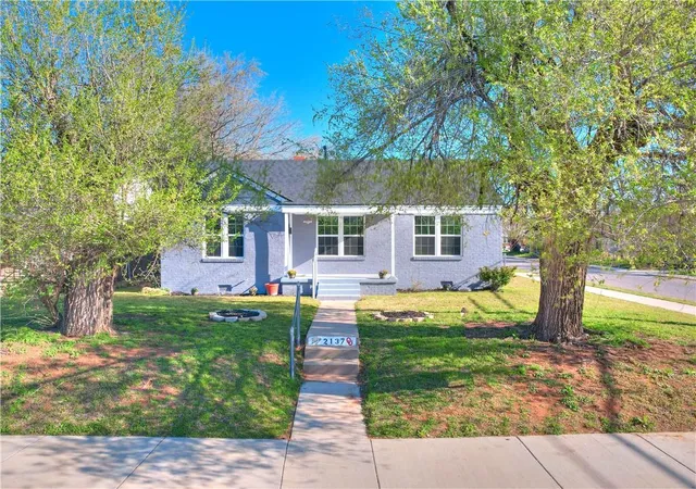 1st image of 2137 Ne 20th St, Oklahoma City, OK 73111 | MLS# 1224278