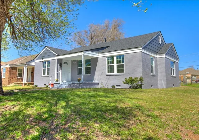 2nd image of 2137 Ne 20th St, Oklahoma City, OK 73111 | MLS# 1224278