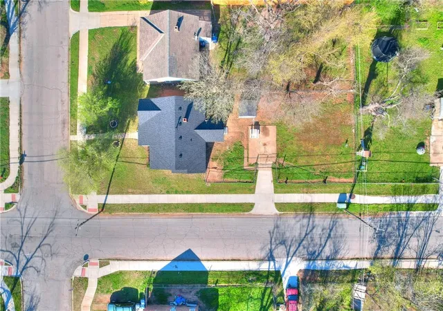 28th image of 2137 Ne 20th St, Oklahoma City, OK 73111 | MLS# 1224278