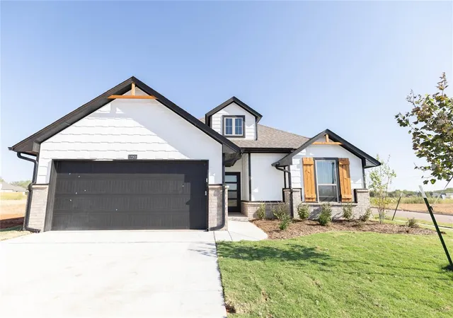Photo 2 of Single family home for sale at 12201 Sw 32nd Place, Yukon, OK 73099 | MLS# 1224308 | Listing updated on 2026-09-17