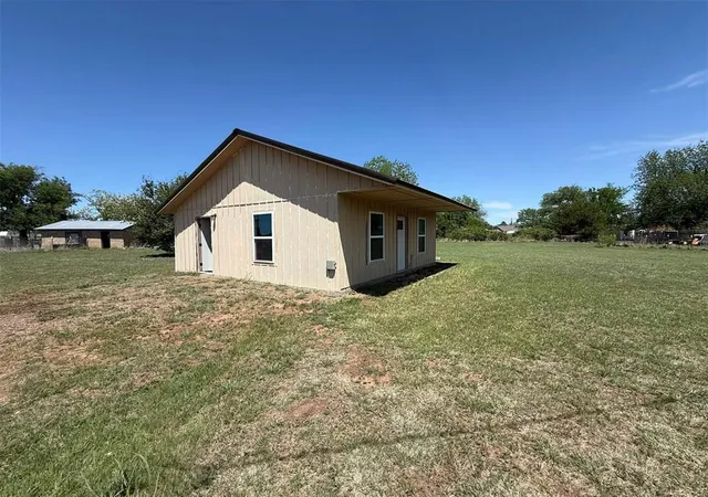 Homes for sale in Mangum, OK | 601 W Jewel St, Mangum, OK 73554 | MLS# 1224370