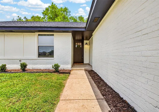 Homes for sale in Edmond, OK | 605 Cinnamon Dr, Edmond, OK 73003 | MLS# 1224384