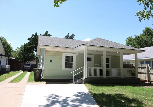 Homes for sale in Chickasha, OK | 1516 S 16th, Chickasha, OK 73018 | MLS# 1224440
