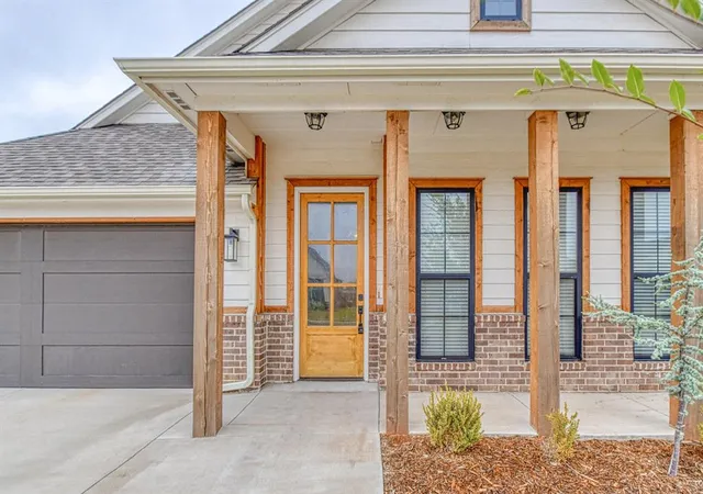 2nd image of 2433 Nw 179th St, Edmond, OK 73012 | MLS# 1224471