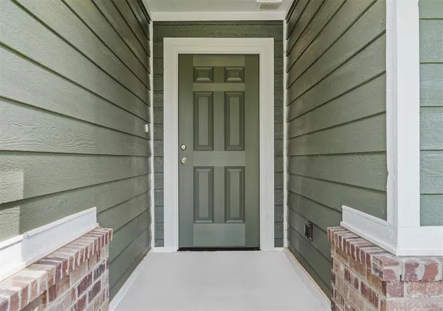 Photo 3 of Single family home for sale at 260 Woodrock St, Harrah, OK 73045 | MLS# 1224485 | Listing updated on 2026-08-26