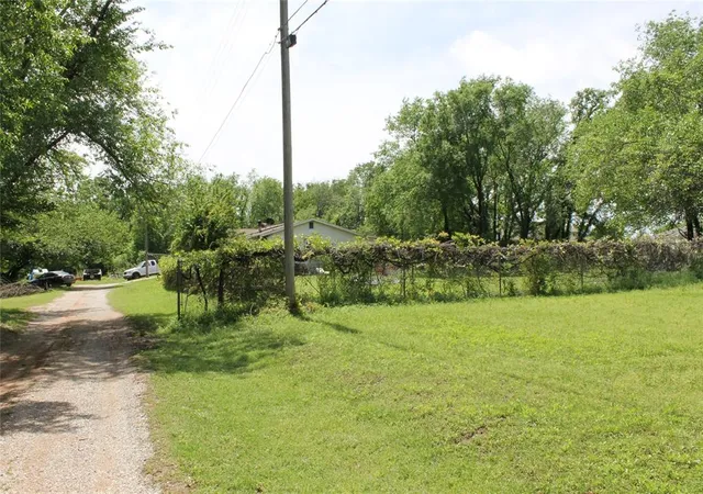 Photo 1 of Land for sale at 1020 W Oakland St, Shawnee, OK 74801 | MLS# 1224497 | Listing updated on 2026-04-16