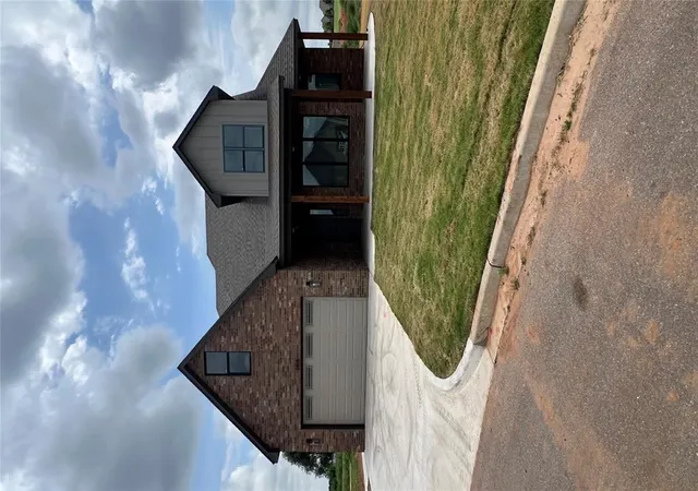Homes for sale in Weatherford, OK | 2605 Landrun, Weatherford, OK 73096 | MLS# 1224515