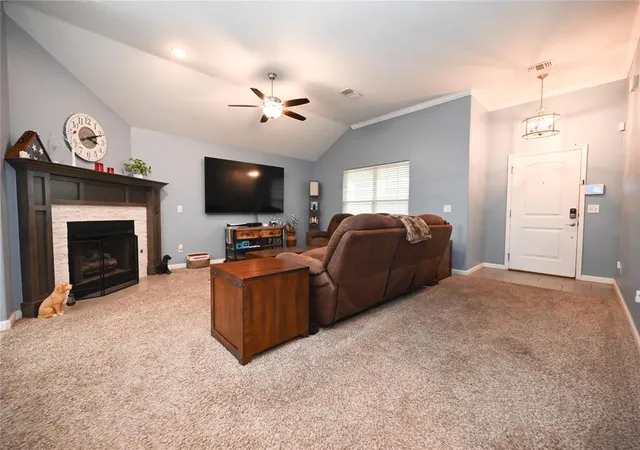 Photo 4 of Single family home for sale at 911 Sleepy Holw Blvd, Chickasha, OK 73018 | MLS# 1224540 | Listing updated on 2026-09-18
