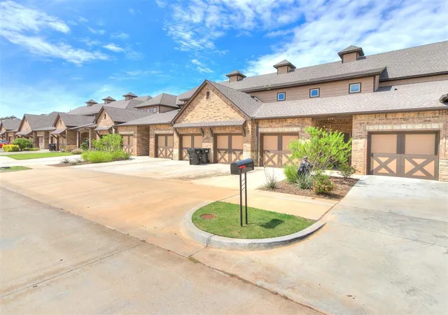 Photo 3 of Single family home for sale at 4701 Stelens Ct, Norman, OK 73071 | MLS# 1224553 | Listing updated on 2026-06-02