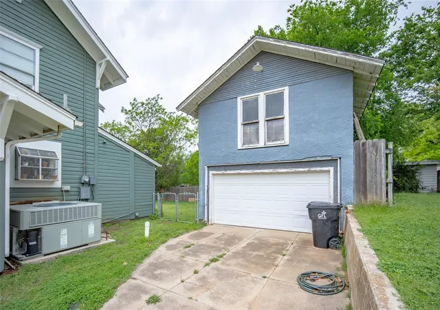 Homes for sale in Wynnewood, OK | 302 E Cherokee St, Wynnewood, OK 73098 | MLS# 1224567