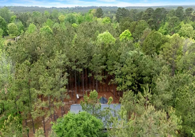 Photo 3 of Single family home for sale at 8 Tigerfish Loop, Broken Bow, OK 74728 | MLS# 1224576 | Listing updated on 2026-04-16