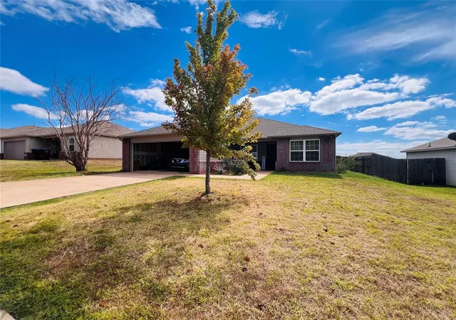 Photo 3 of Single family home for sale at 1208 Granite Ln, Noble, OK 73068 | MLS# 1224593 | Listing updated on 2026-10-06
