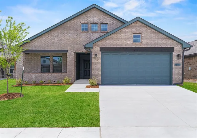 Photo 1 of Single family home for sale at 16001 Switchgrass Pl, Moore, OK 73170 | MLS# 1224610 | Listing updated on 2026-08-05