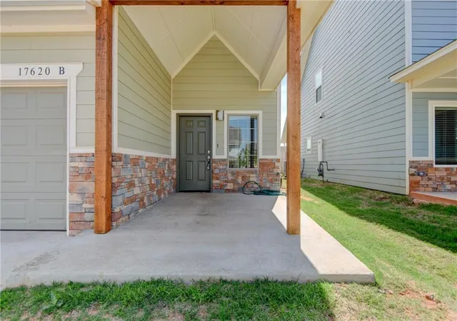 3rd image of 17620 Hampton Park Dr #A + B, Edmond, OK 73012 | MLS# 1224623