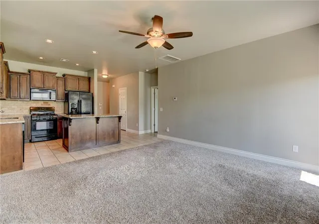 4th image of 17620 Hampton Park Dr #A + B, Edmond, OK 73012 | MLS# 1224623