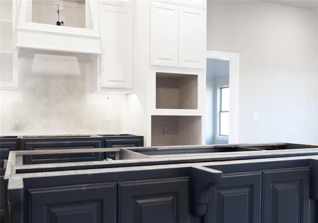 Photo 4 of Single family home for sale at 5600 Rose Prairie Blvd, Edmond, OK 73034 | MLS# 1224630 | Listing updated on 2026-09-01