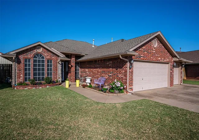Photo 2 of Single family home for sale at 3300 Judy Ter, Moore, OK 73160 | MLS# 1224652 | Listing updated on 2026-04-21