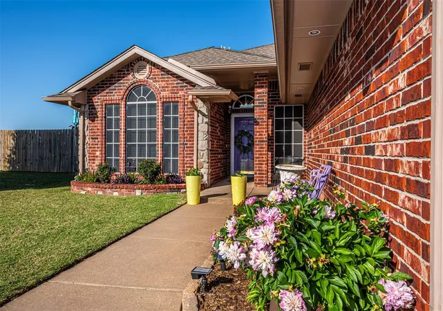 Photo 3 of Single family home for sale at 3300 Judy Ter, Moore, OK 73160 | MLS# 1224652 | Listing updated on 2026-04-21