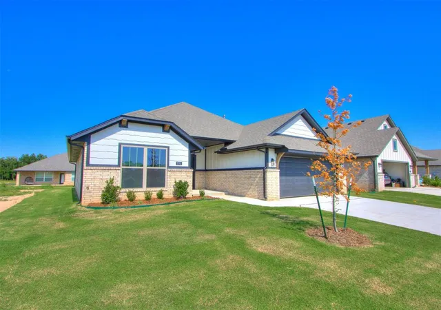 Photo 3 of Single family home for sale at 7701 Wilshire Woods Dr, Yukon, OK 73099 | MLS# 1224659 | Listing updated on 2026-08-21