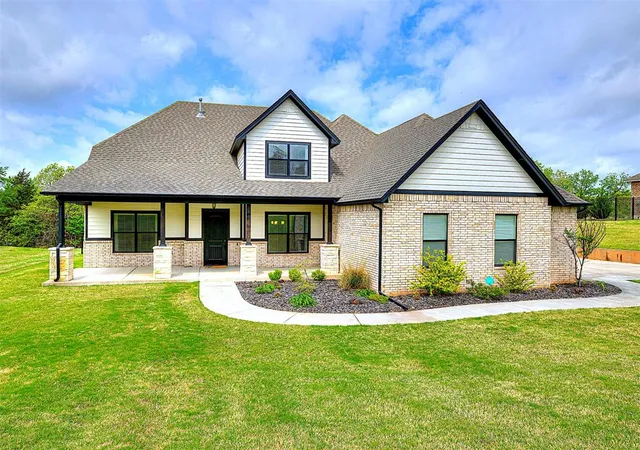 Photo 1 of Single family home for sale at 5017 Asheville Way, Choctaw, OK 73020 | MLS# 1224683 | Listing updated on 2026-09-19