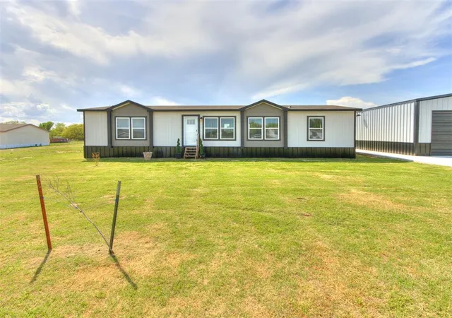 Homes for sale in Crescent, OK | 7701 Prairie Ridge Ln, Crescent, OK 73028 | MLS# 1224693