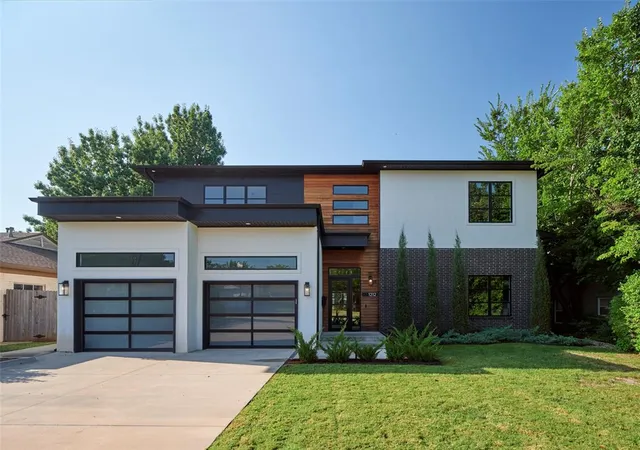 Photo 3 of Single family home for sale at 1212 W Wilshire Blvd, Oklahoma City, OK 73116 | MLS# 1224723 | Listing updated on 2026-09-01