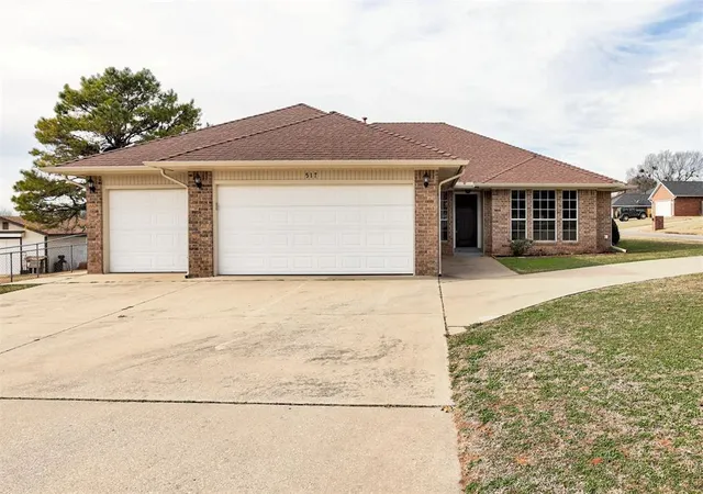 Photo 1 of Sale Pending at 517 Bob White Dr, Purcell, OK 73080 | MLS# 1224741 | Listing updated on 2026-10-05