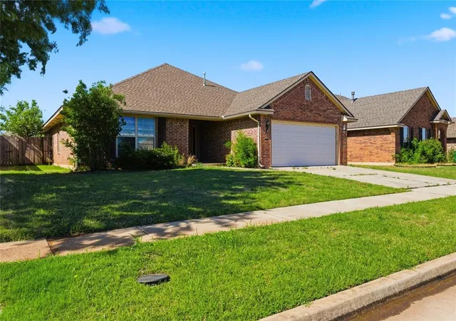 2nd image of 3012 Nw 191st Ter, Edmond, OK 73012 | MLS# 1224802