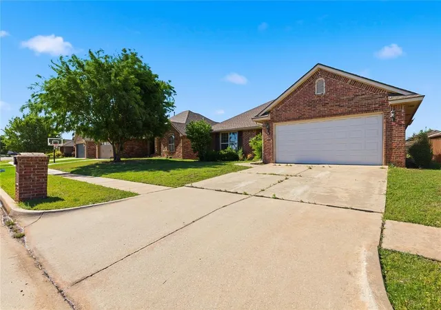 3rd image of 3012 Nw 191St Ter, Edmond, OK 73012 | MLS# 1224802