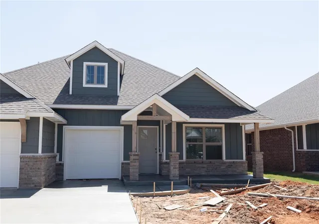 Photo 2 of Single family home for sale at 12504 Sw 31st Street, Yukon, OK 73099 | MLS# 1224845 | Listing updated on 2026-08-21