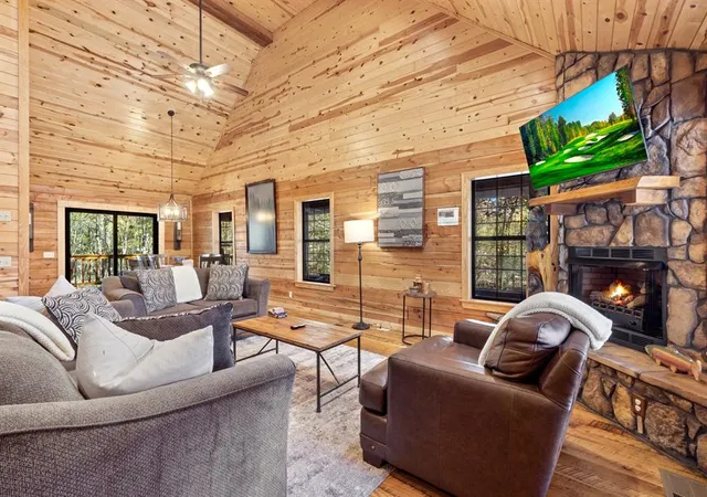 Photo 2 of Single family home for sale at 32 Fireside Land, Broken Bow, OK 74728 | MLS# 1224968 | Listing updated on 2026-04-19