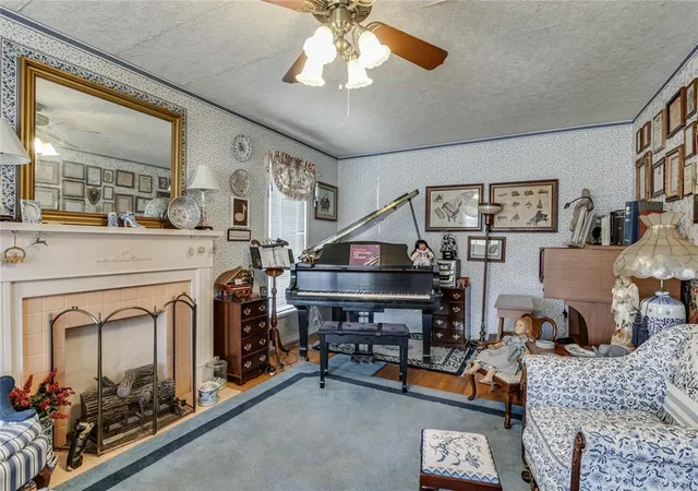 Photo 3 of Sale Pending at 3836 Nw 16th Street, Oklahoma City, OK 73107 | MLS# 1225007 | Listing updated on 2026-10-03