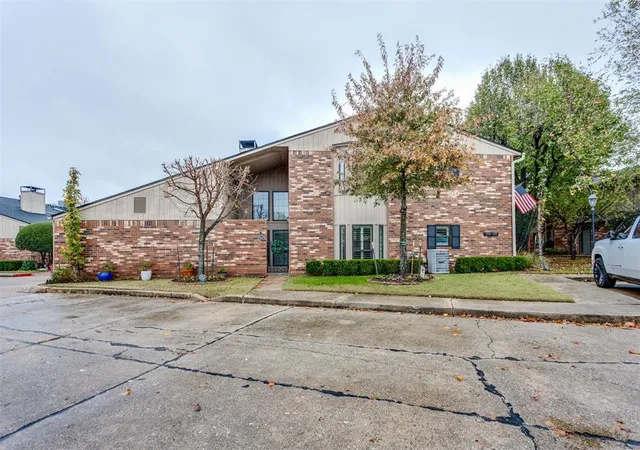 3rd image of 6500 N Grand Blvd, Oklahoma, OK 73116