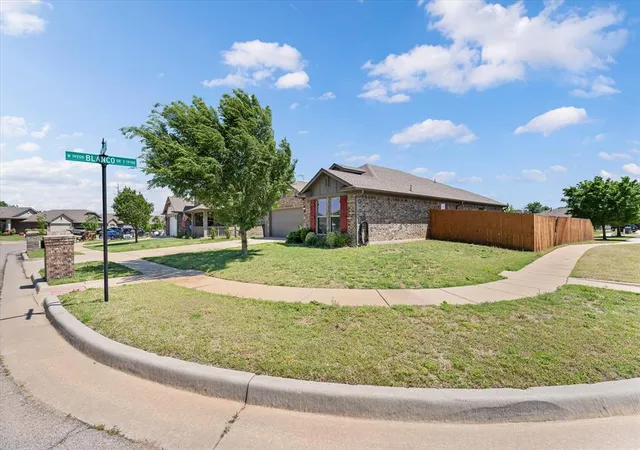 5th image of 2372 Nw 191St Ct, Edmond, OK 73012 | MLS# 1225089